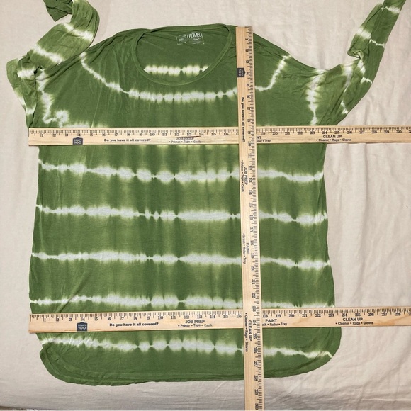 Sweet Romeo Green & White Long Sleeve Tie Dye Tee with Thumb Holes - Picture 2 of 8